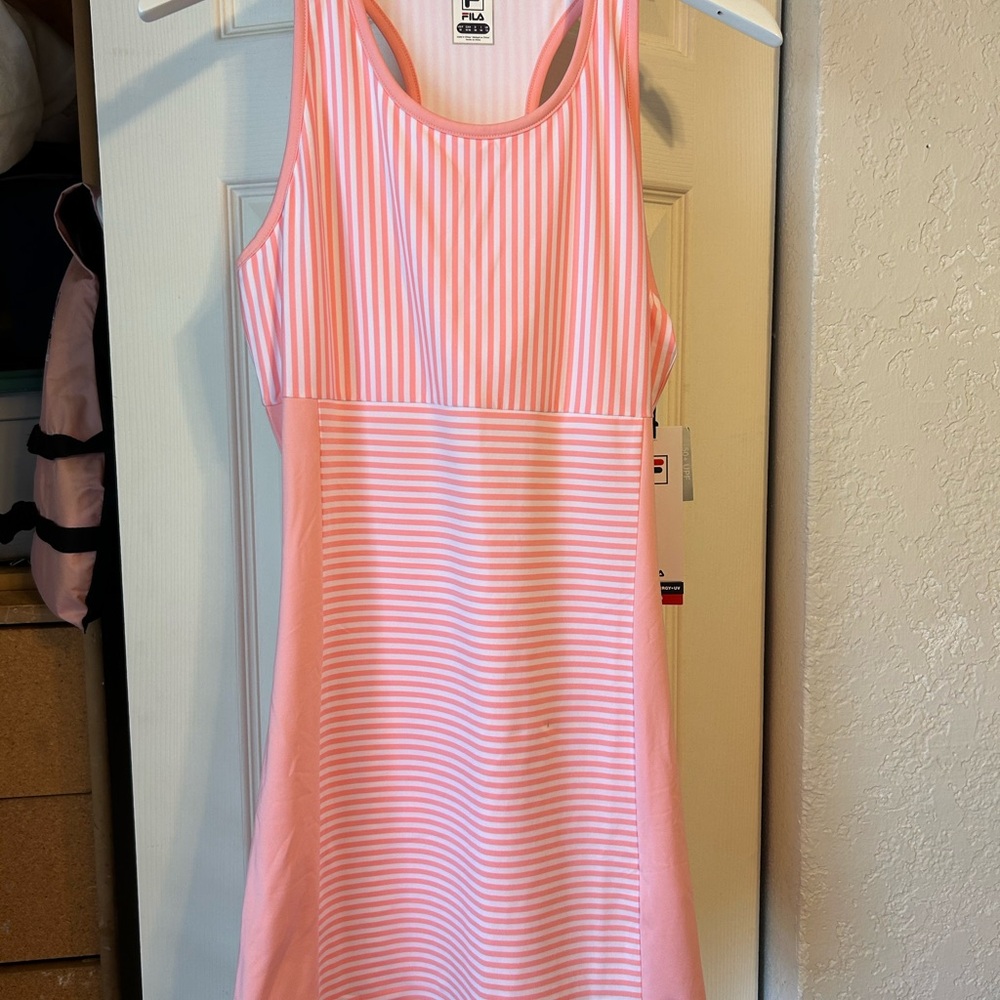 Women’s dress